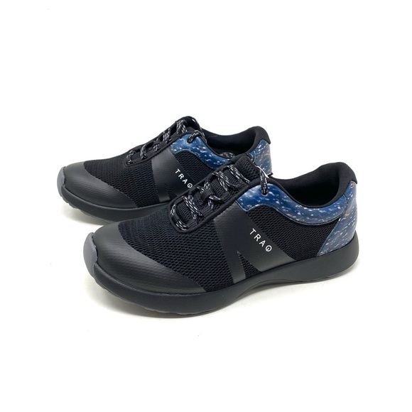 Traq by Alegria Intent 2 Smart Sneakers in plethora - Picture 2 of 8